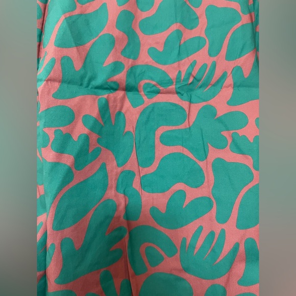 NWT Wildfang The Essential Short Sleeve Button Up Abstract Small - Picture 5 of 11